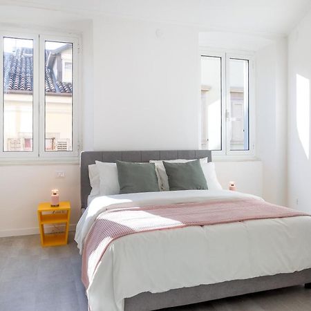 Stylish Apartment - Casa Leone - Center Trieste Bagian luar foto